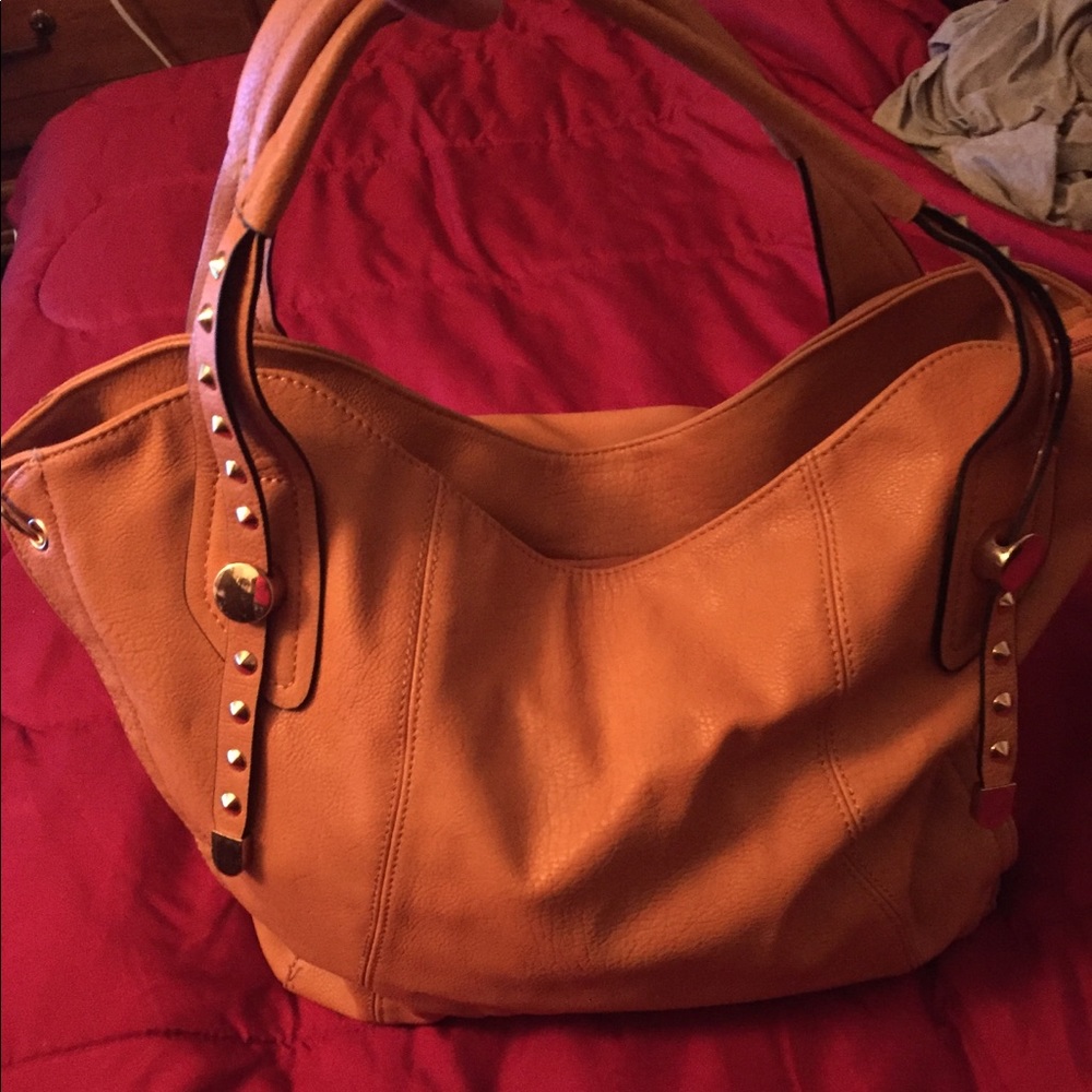 Mustard collar tote bag